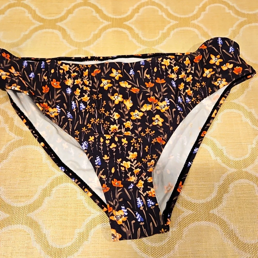 Cupshe Garden Meadows V-Neck Bralette & Mid Rise Hipster Bikini Set NWT Sz. XL